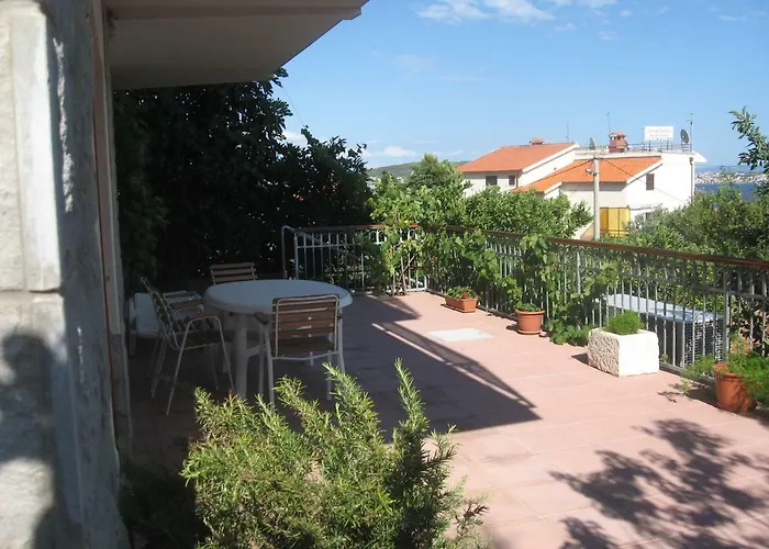 With Splendid Sea View Apartament Trogir